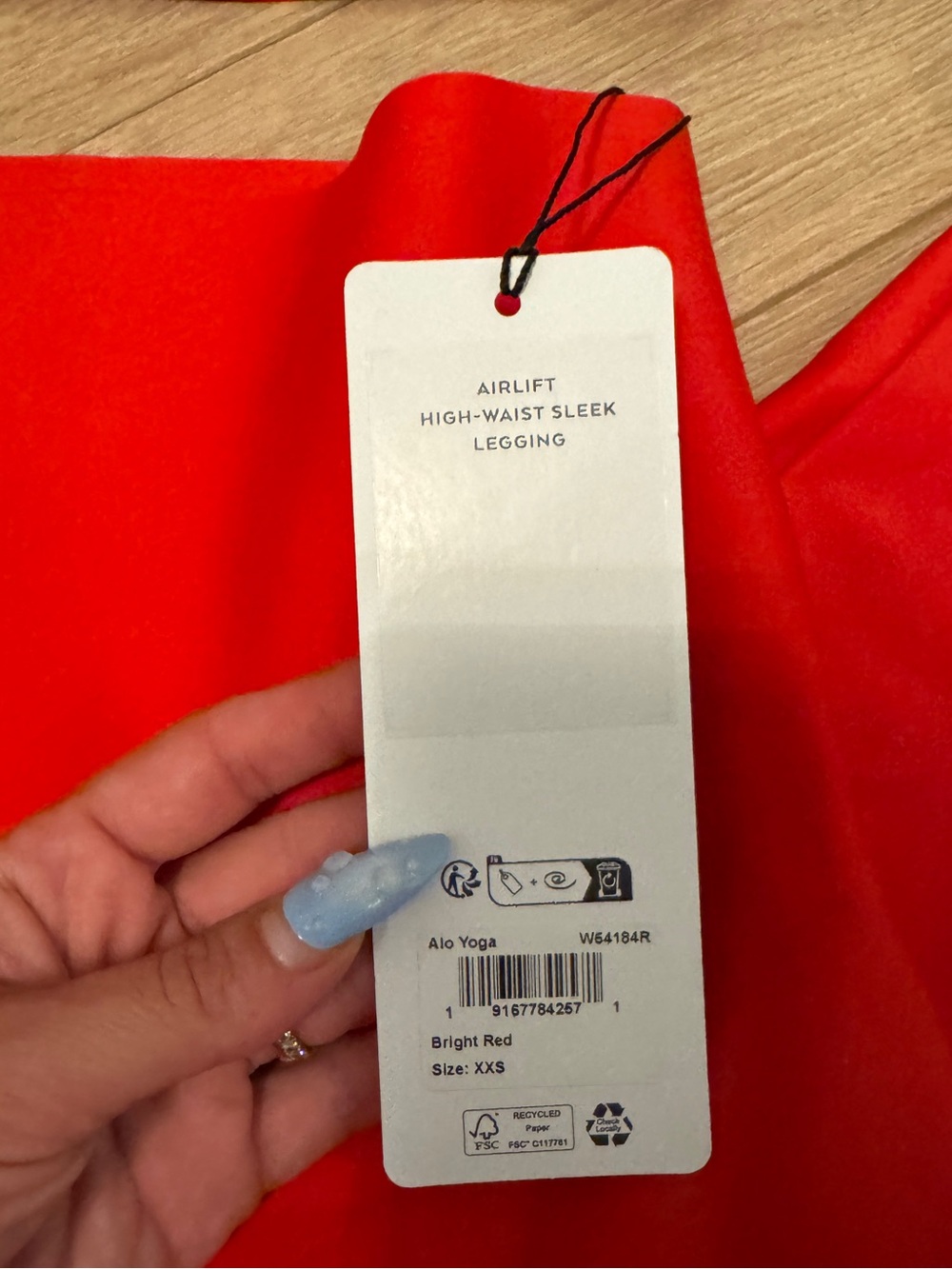 Airlift SET Super Sleek Bra Tank & Leggings BRIGHT RED - Picture 2 of 6